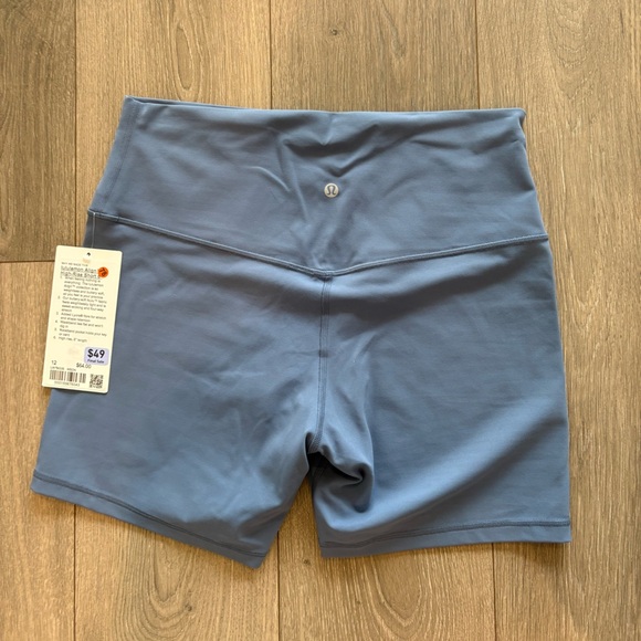 NWT Lululemon Align High-Rise Short 6" Washed Denim Size 12 - Picture 7 of 9